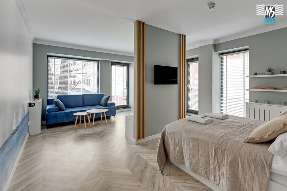 Bed, TV and multimedia, Photo of the whole room