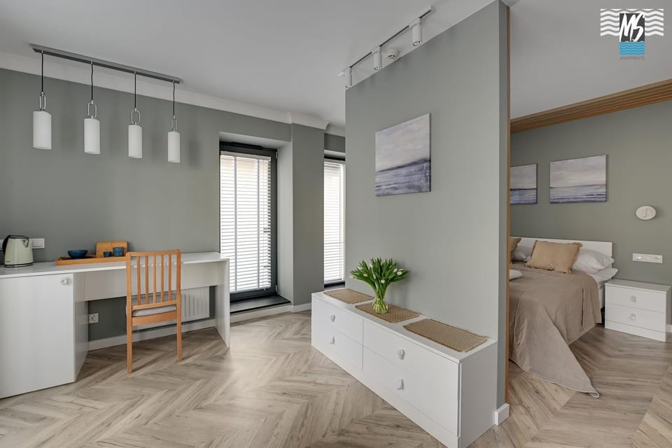 Photo of the whole room, hair dresser