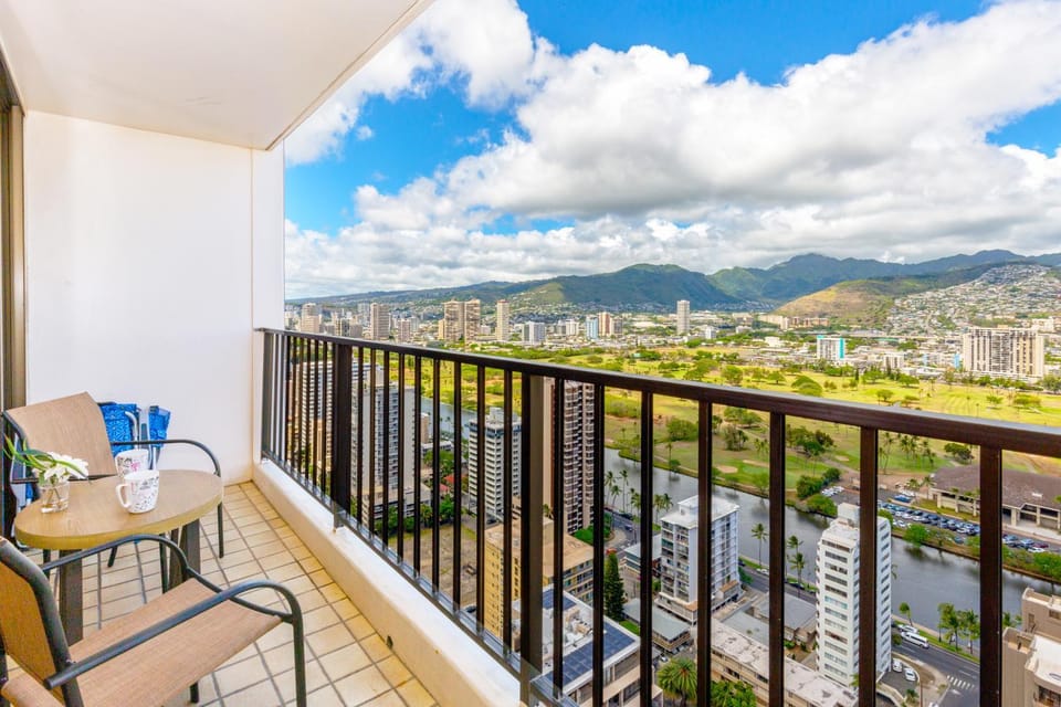 Balcony/Terrace, Mountain view