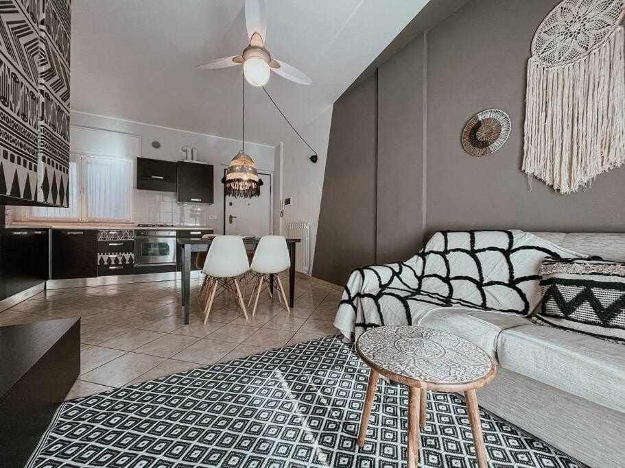 Appartamento Tribal Rivamare Apartment in Diano Marina