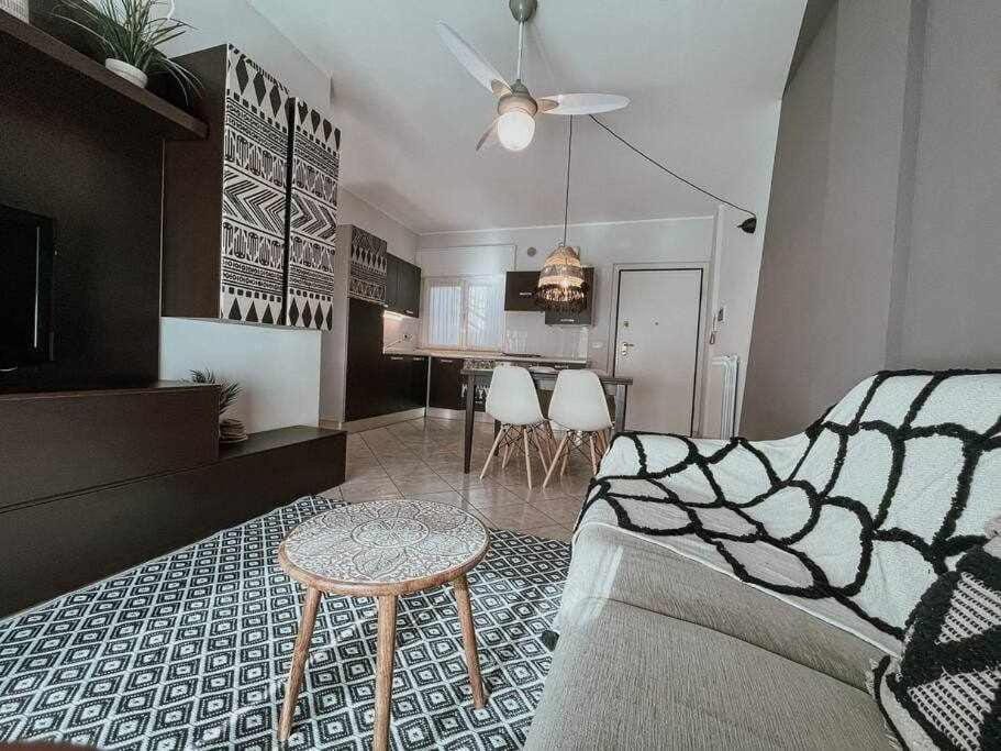 Appartamento Tribal Rivamare Apartment in Diano Marina