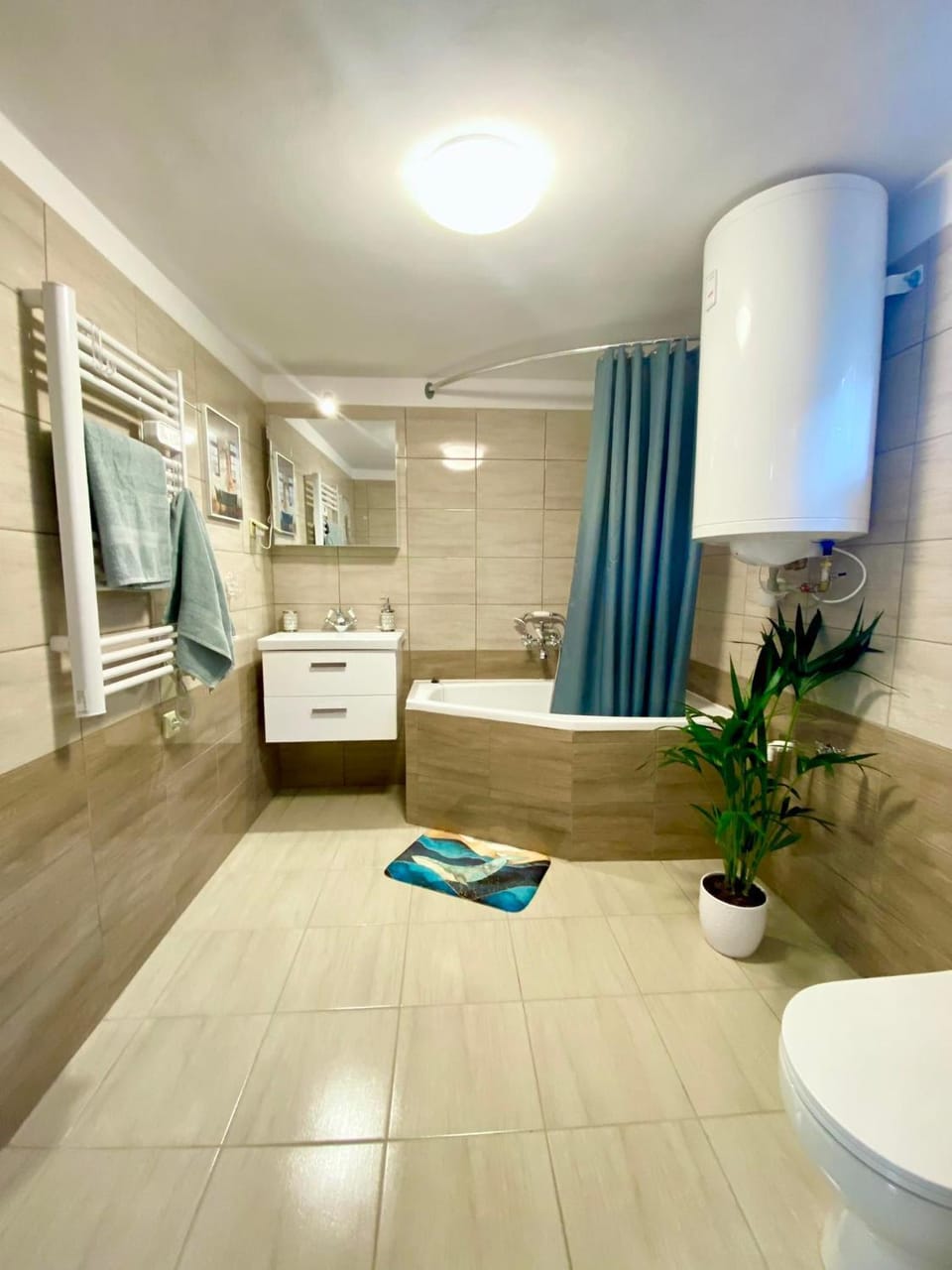 Bathroom, Bath, towels