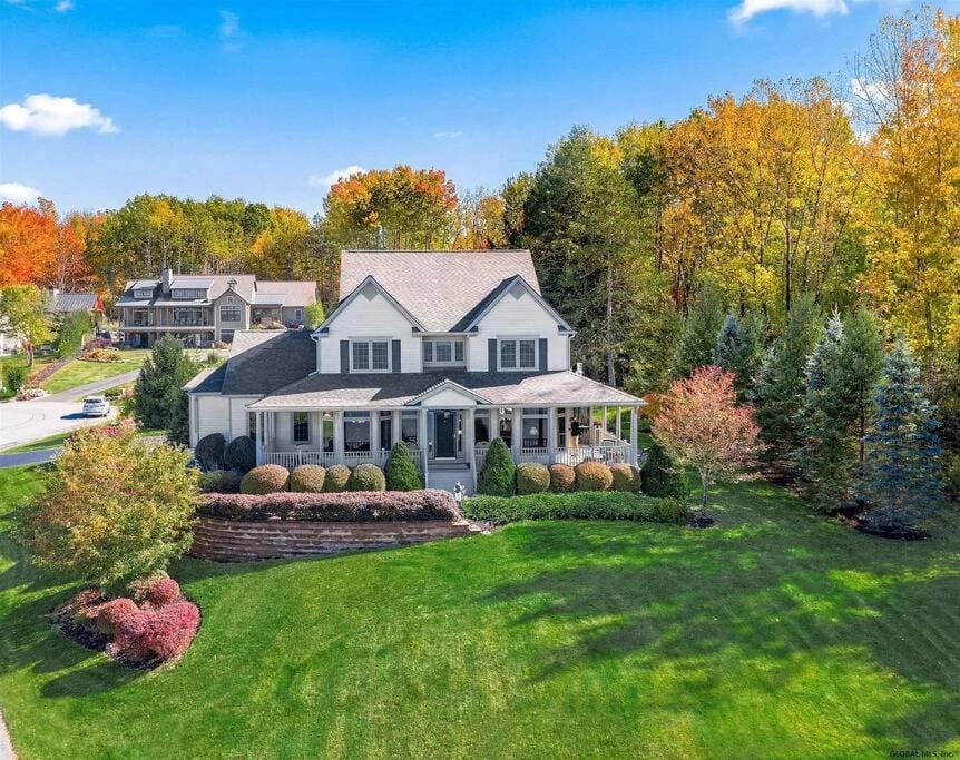 Artemis Lakehouse - Hot Tub, Lakefront & Racetrack House in Saratoga Lake