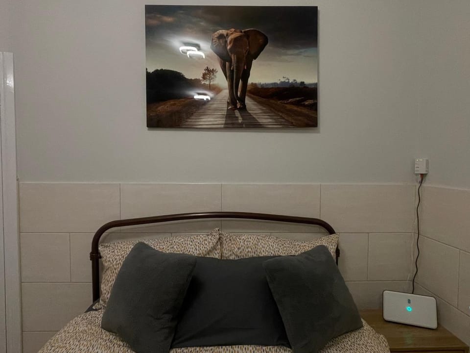 Beanies LorneStreet Four Bed House Apartment in Swindon