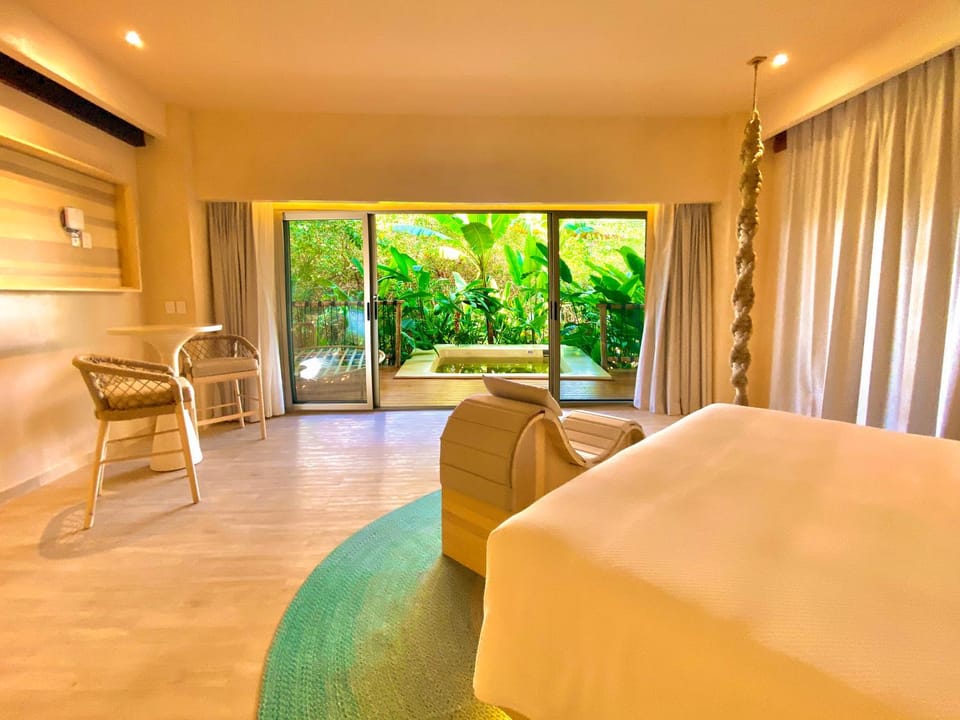 Bed, View (from property/room), Photo of the whole room, Seating area, Bedroom, Swimming pool, air conditioner