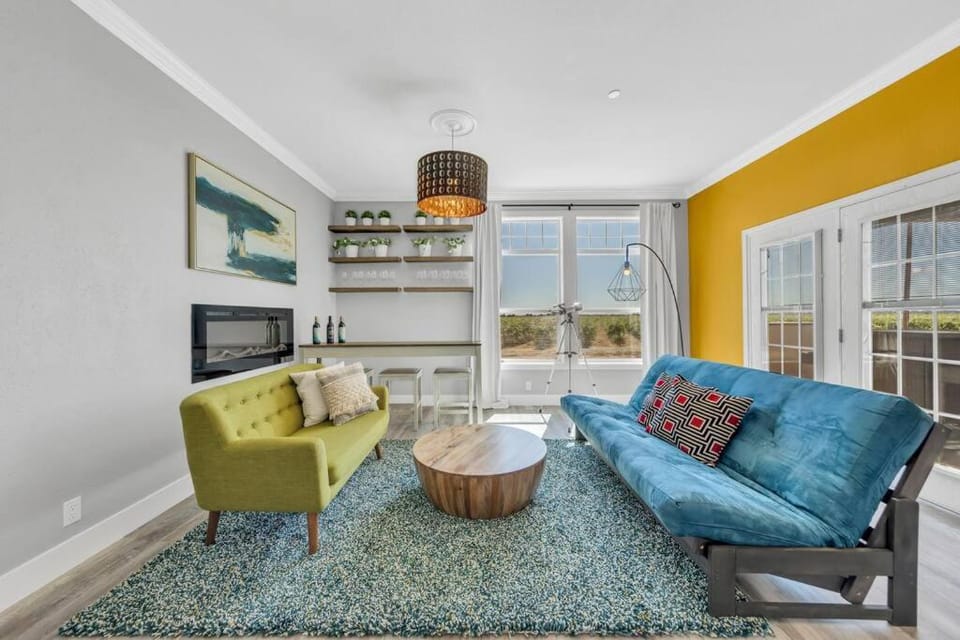 Luxe & Comfy Vineyard Estate ~ Breathtaking Views! Apartment in Sacramento