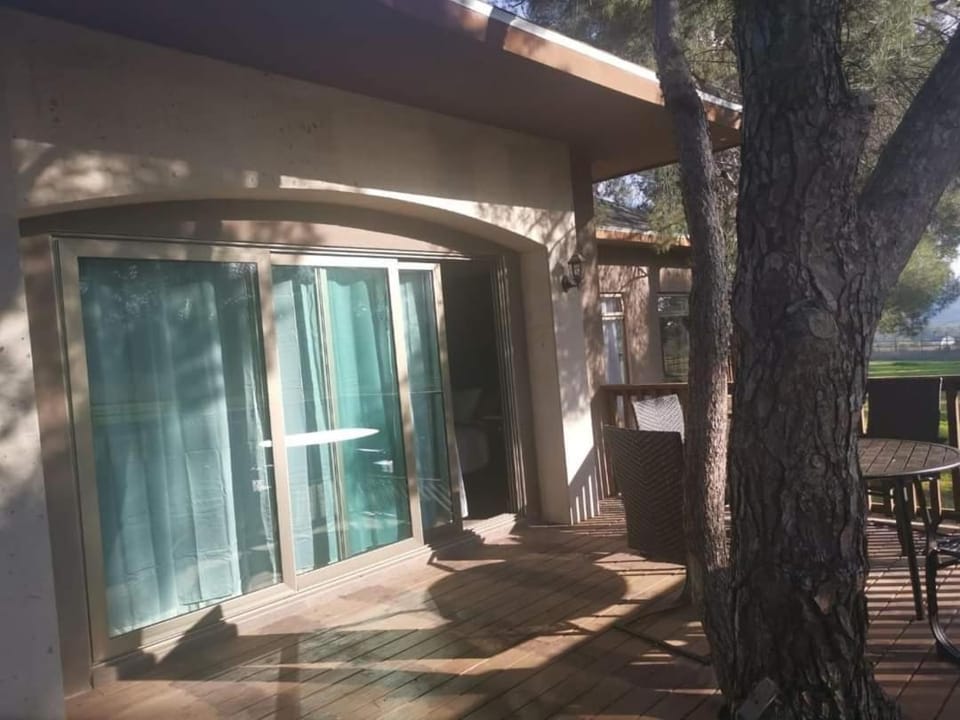 Balcony/Terrace, Dining area, Garden view