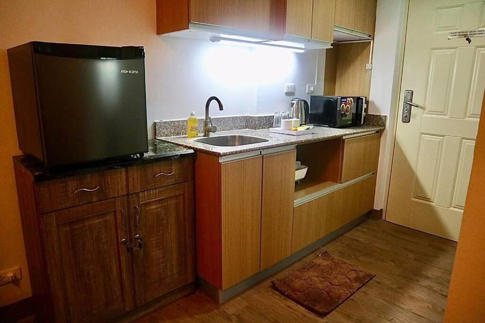Coffee/tea facilities, Kitchen or kitchenette, dishwasher, minibar, oven, pet friendly