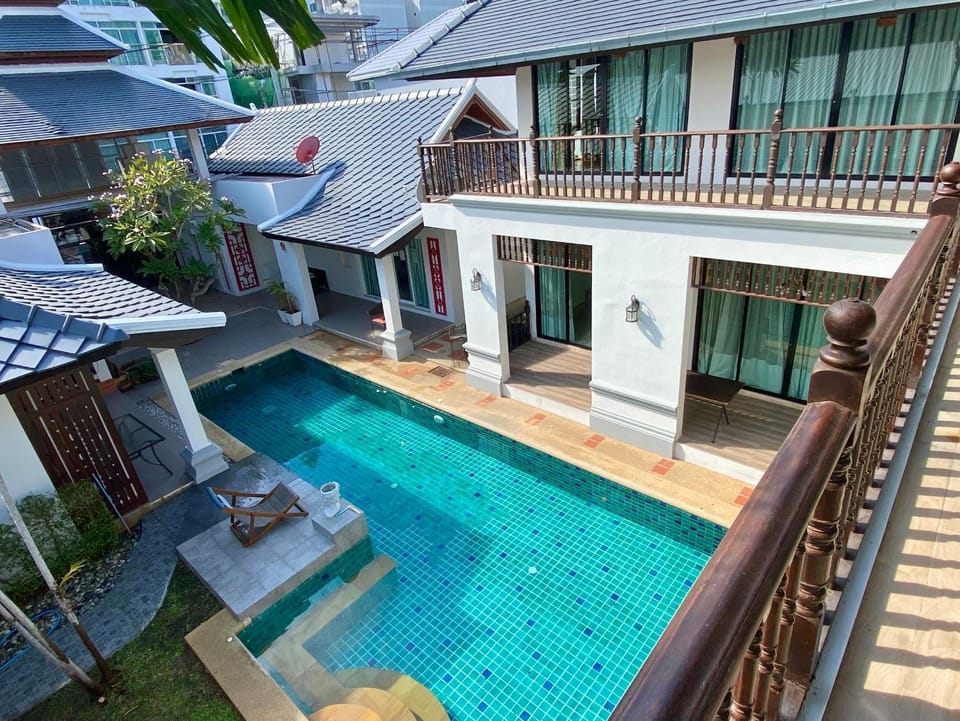 Property building, Swimming pool