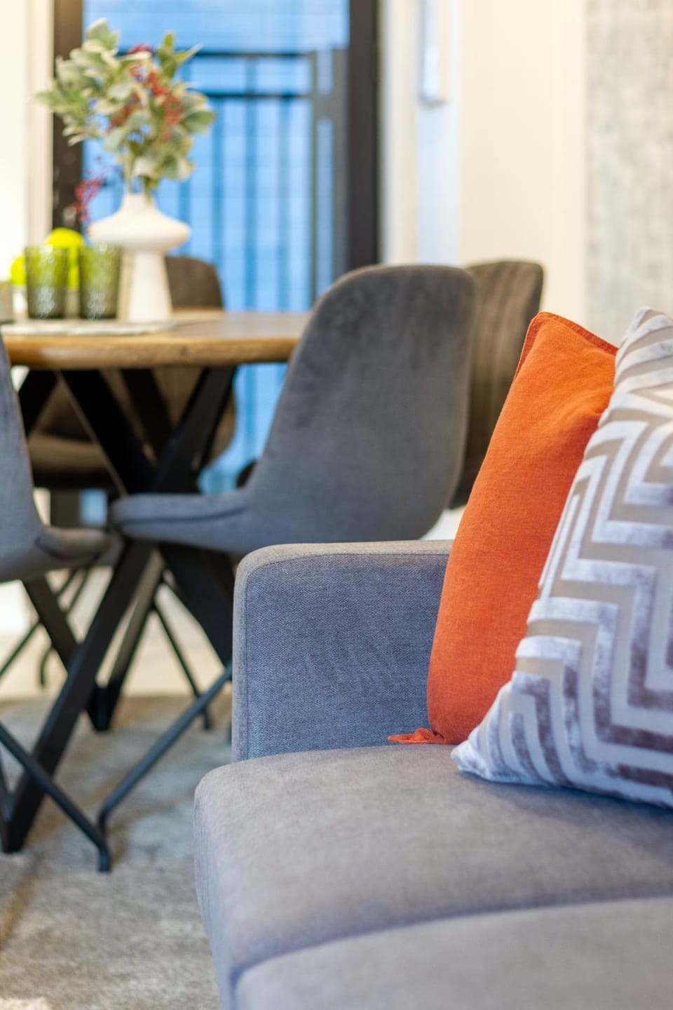 Living room, Decorative detail, Seating area, Dining area