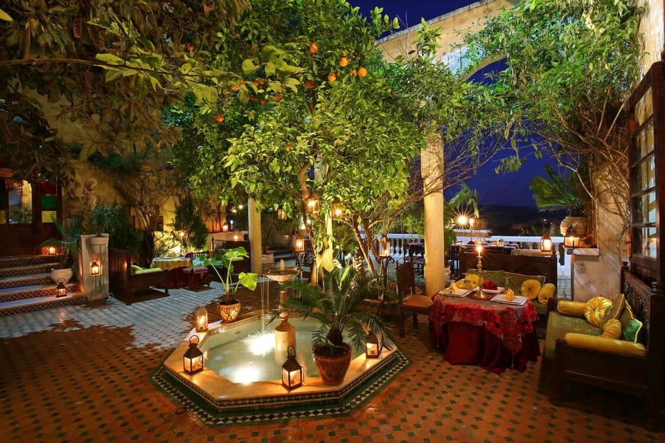 Restaurant/places to eat, View (from property/room), Other, Decorative detail, City view, Mountain view