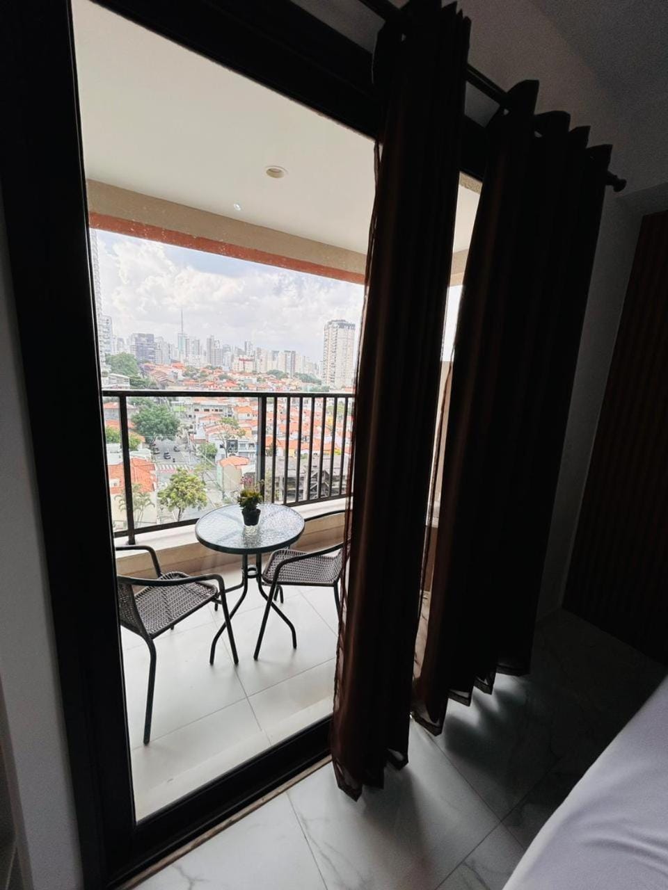 Balcony/Terrace, Seating area, City view, Landmark view