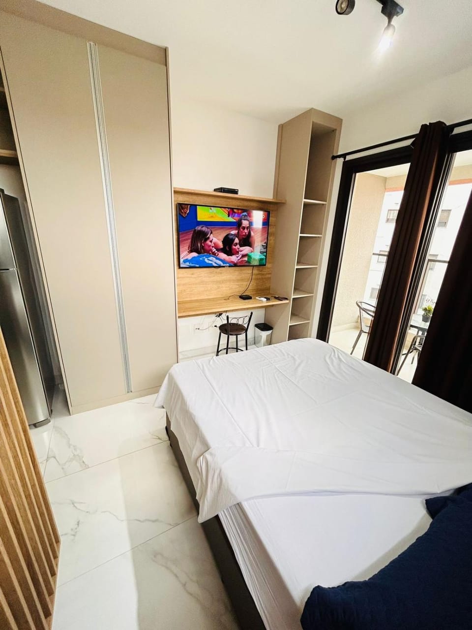 TV and multimedia, Bedroom, microwave
