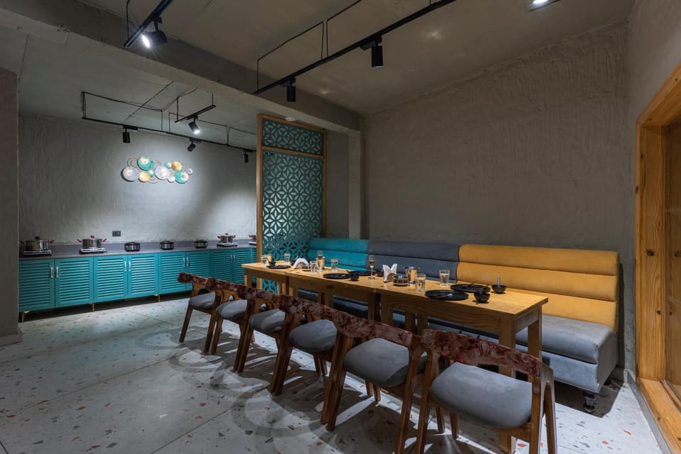Restaurant/places to eat, Dining area