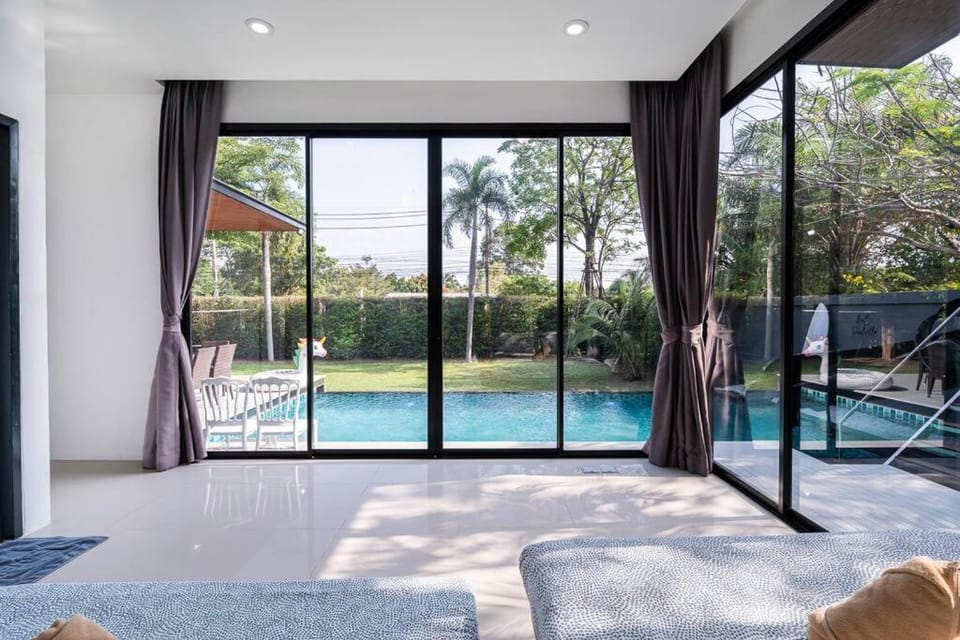 Pool view, Swimming pool