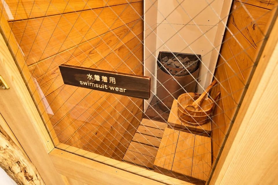 Sauna, Steam room