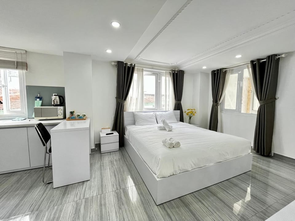 Bed, Kitchen or kitchenette, Bedroom, towels