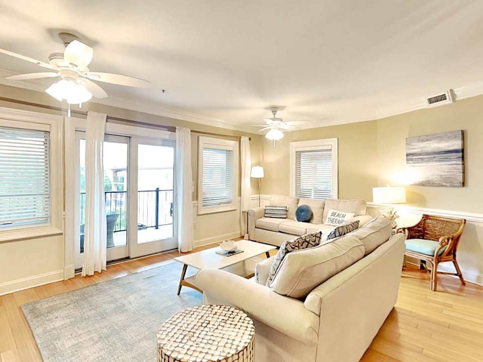 Brass Rail 315 Apartment in Tybee Island