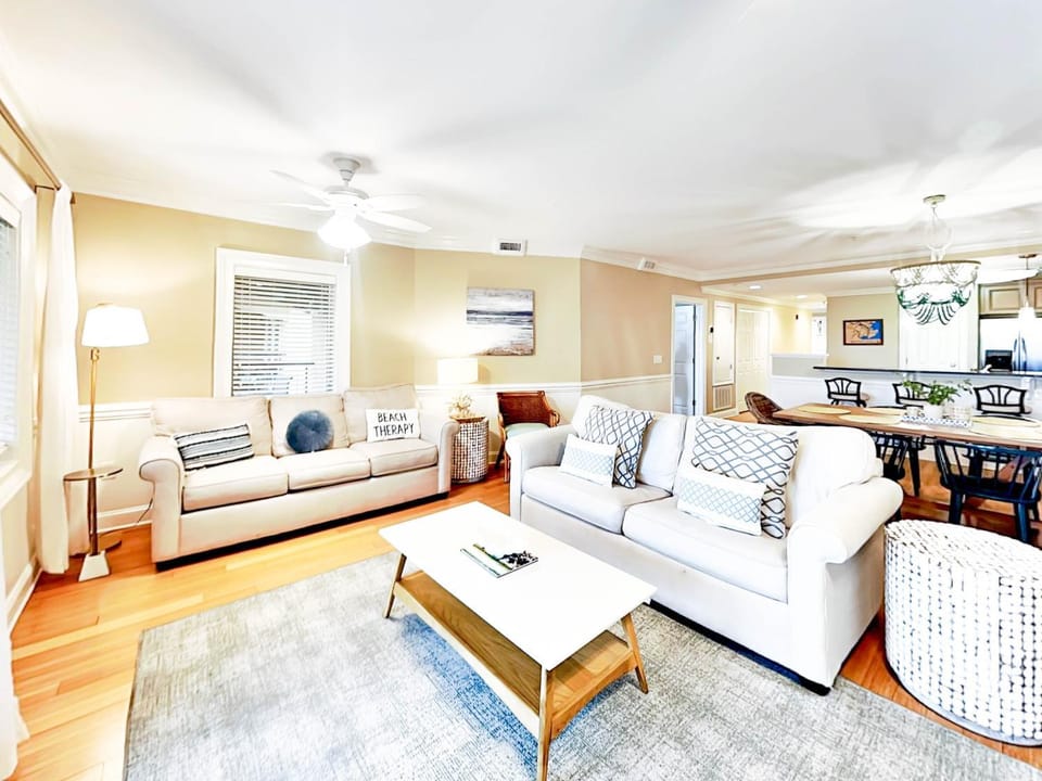 Brass Rail 315 Apartment in Tybee Island
