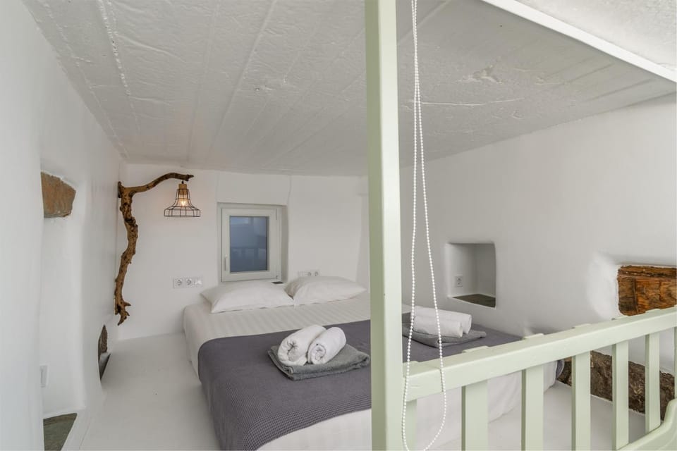 Akrogialis Sirma Klima House in Milos