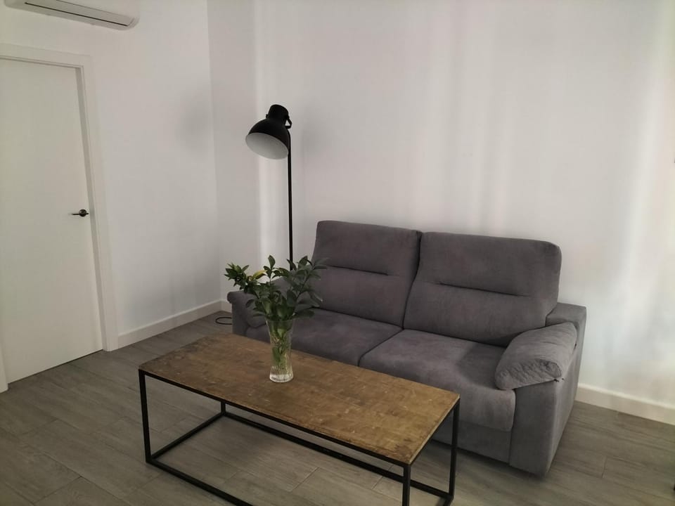 Apartamento a estrenar Sevilla centro, Trastamara 19 Apartment in Seville
