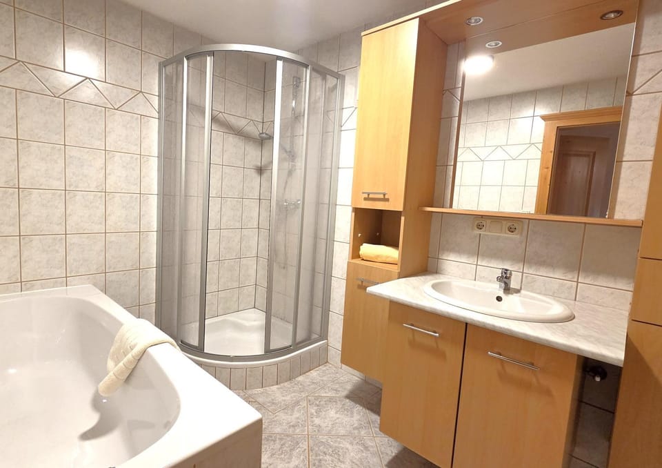 Shower, Bathroom, Bath