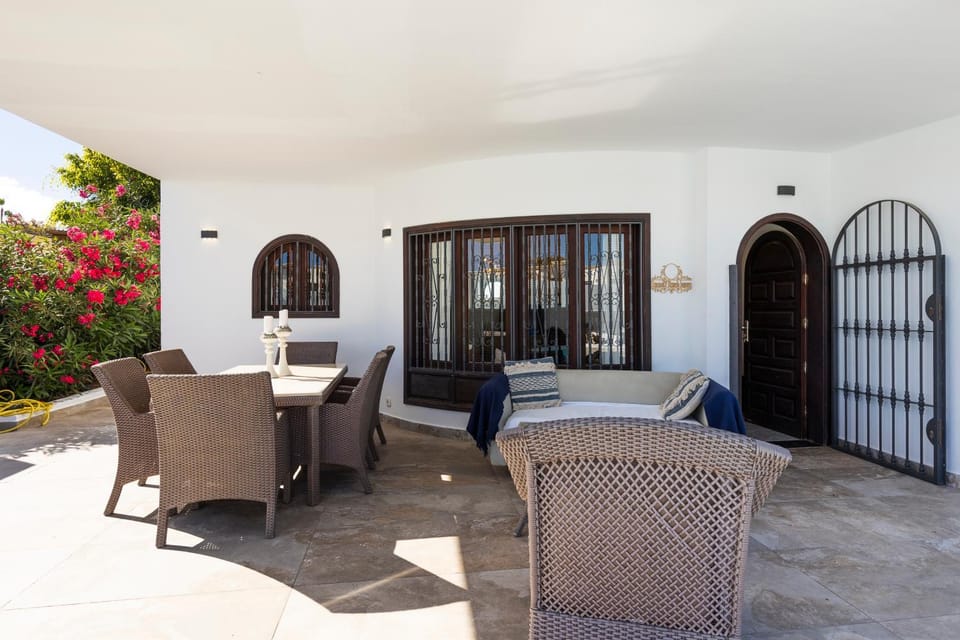 Serenity Beach Villa in Puerto del Carmen
