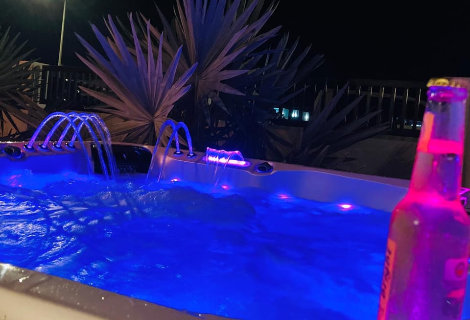 Garden, Swimming pool