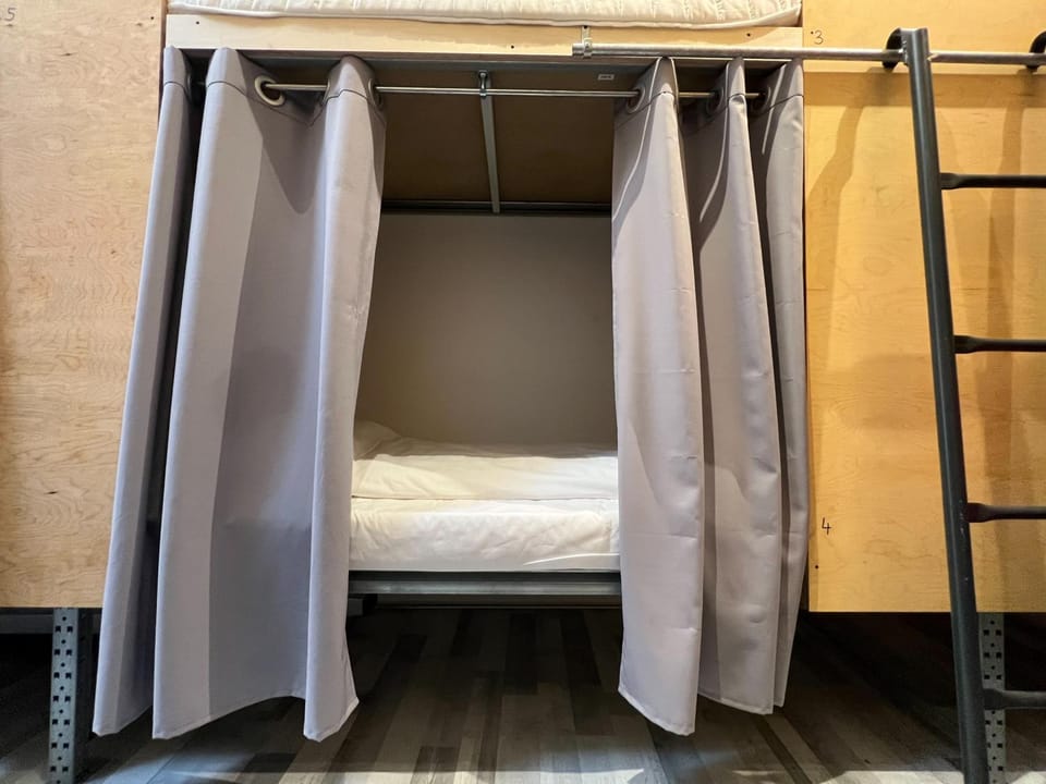 Bed, Bedroom, bunk bed