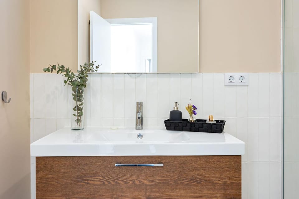 Muro city center suite by Valcambre Apartment in Seville