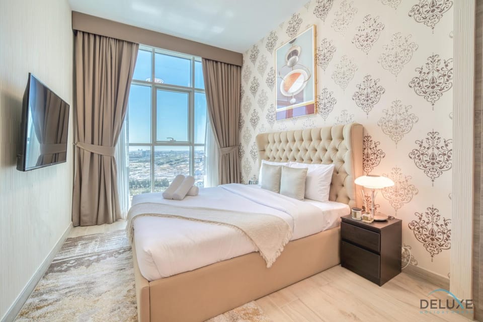 Bed, TV and multimedia, View (from property/room), Photo of the whole room, Evening entertainment, Bedroom