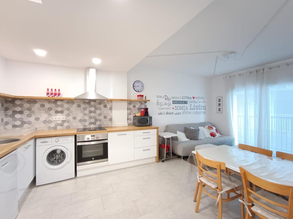 Aiguaneu Sa Mar Blanca Apartment in Blanes