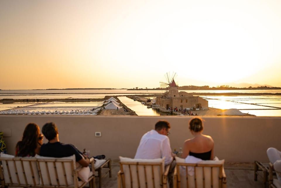 Day, People, Natural landscape, Beach, Sea view, Sunrise, Sunset, group of guests