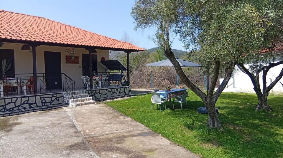 Patio, Natural landscape, Garden, Garden, Garden view