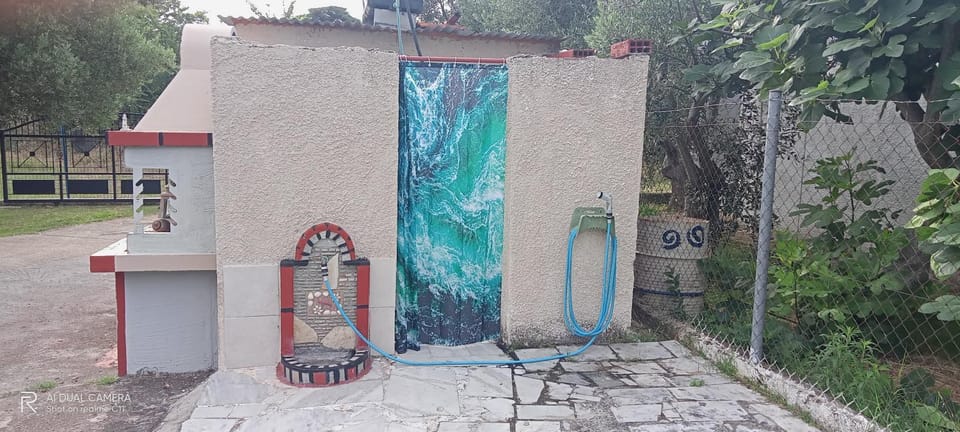 Property building, Balcony/Terrace, Bath