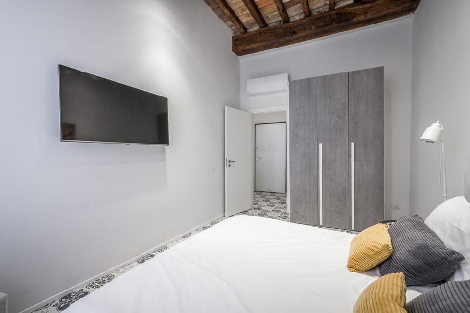 Bed, Bedroom, wardrobe