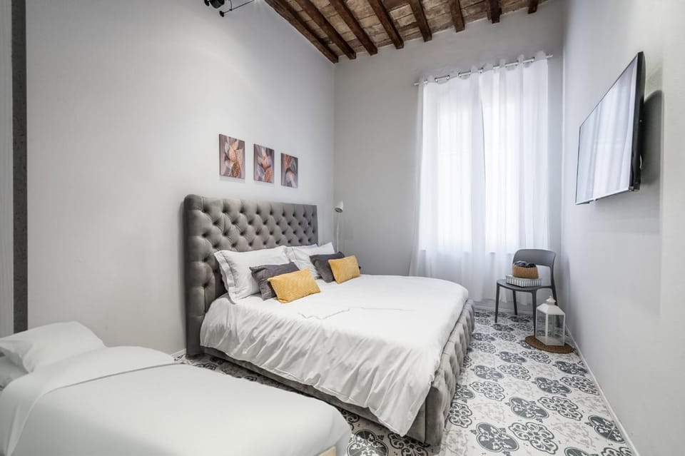 Emilia Suite Palace Apartment in Modena
