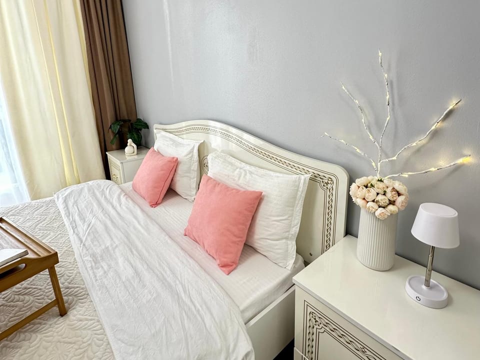9 ЖК BRAUN уютные апартаменты напротив ТРЦ Mega Alma-Ata по Розыбакиеваа Apartment in Almaty