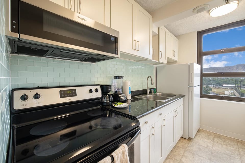 Coffee/tea facilities, Kitchen or kitchenette, minibar, pet friendly, stove, toaster
