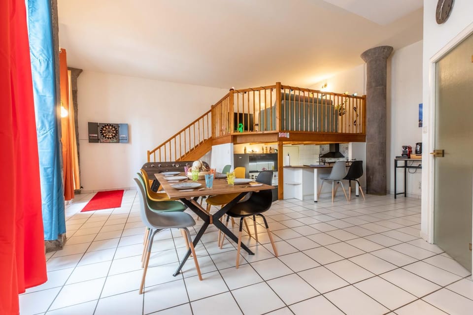 Living room, Dining area