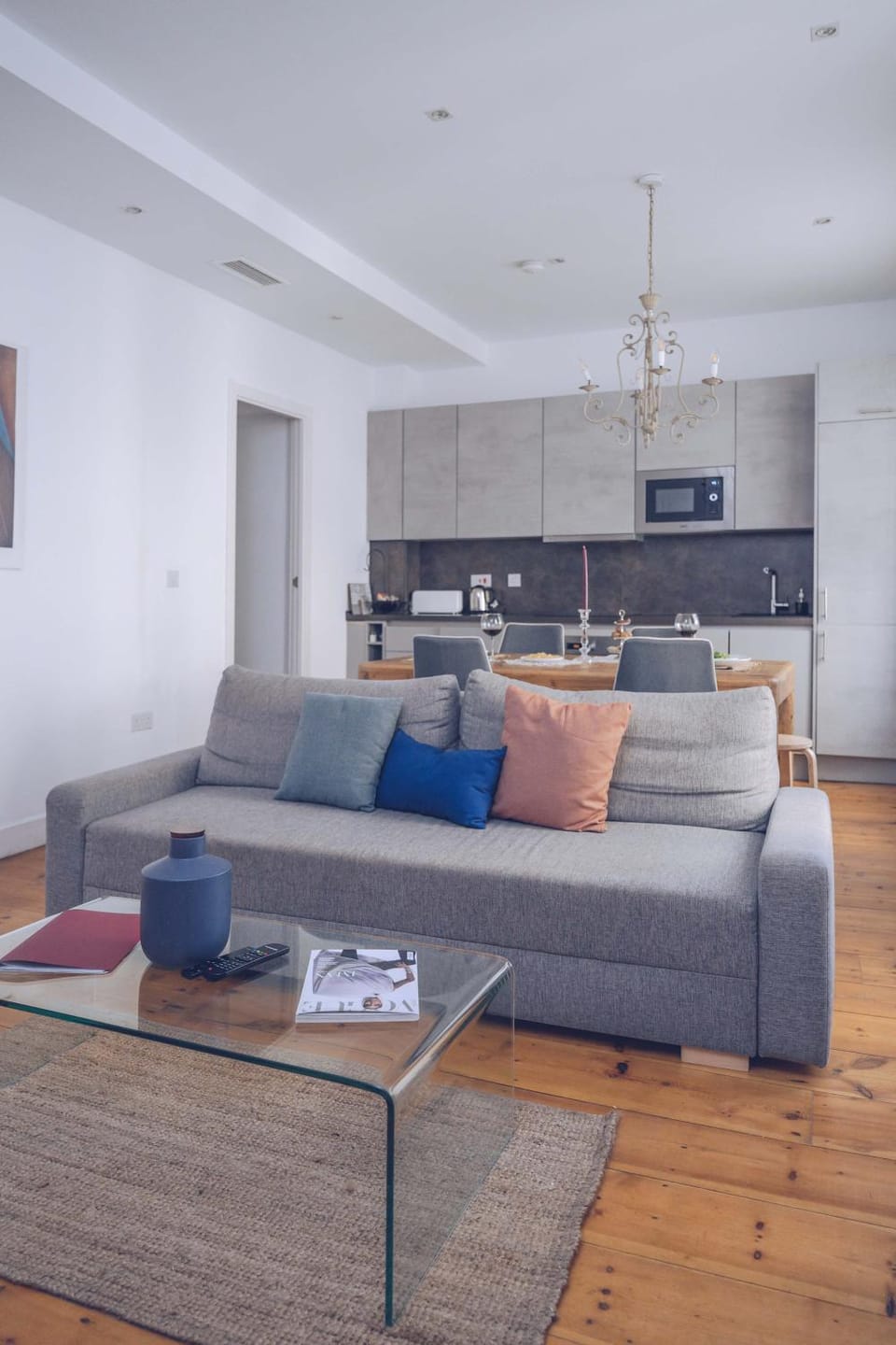 Eclectic 2BR with shared terrace perfect getaway Apartment in Gibraltar