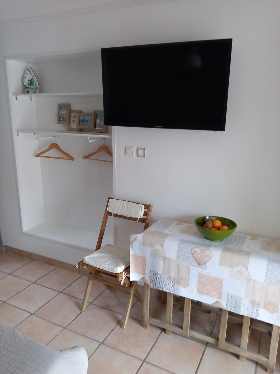 TV and multimedia, Dining area