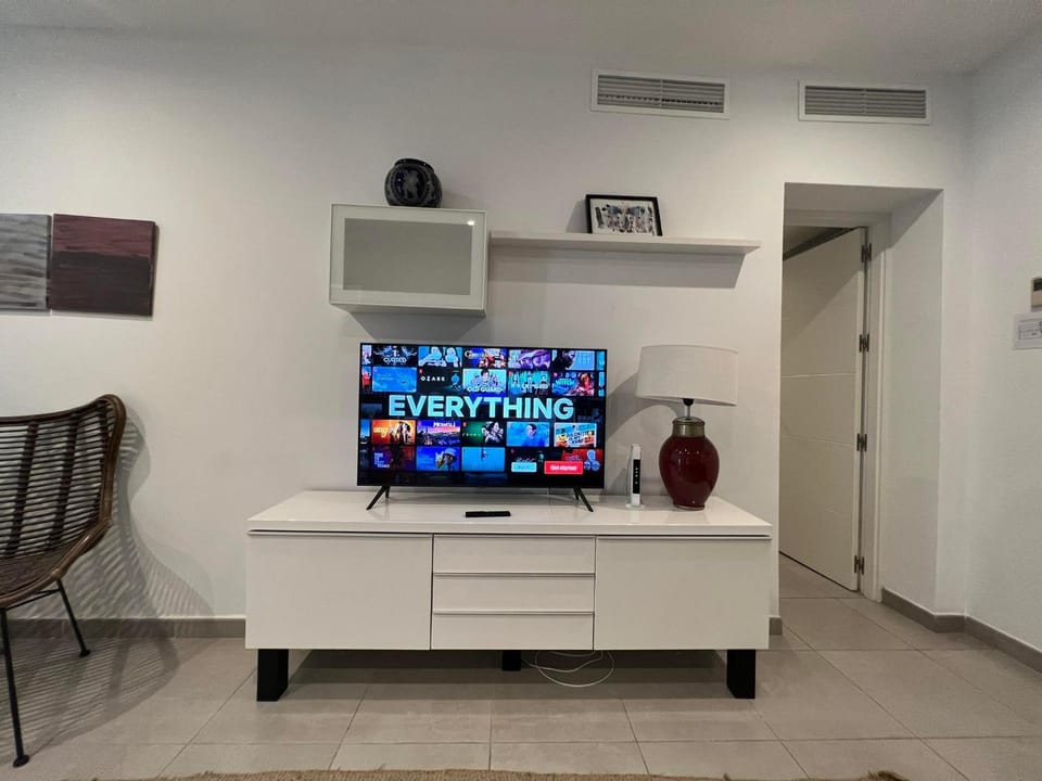 2BR 2BA with private patio your serene escape Apartment in Gibraltar