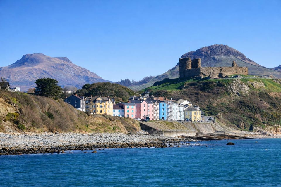 Nearby landmark, Day, Natural landscape, Beach, Mountain view, Sea view
