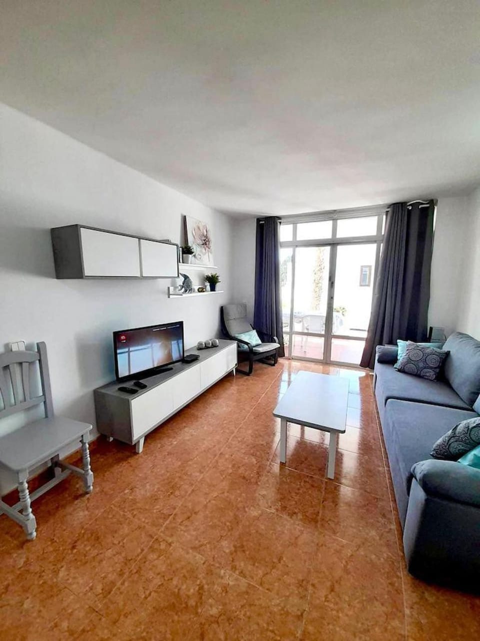 Communal lounge/ TV room, Living room