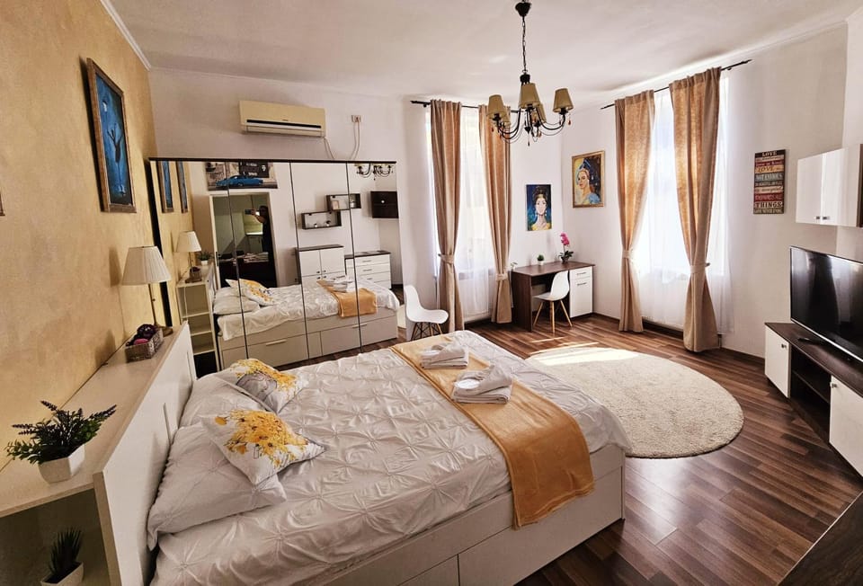 Cozy Apartment Old City Center - CAL3 Apartment in Bucharest