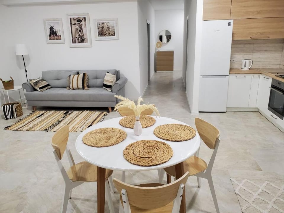 Kitchen or kitchenette, Living room, Dining area