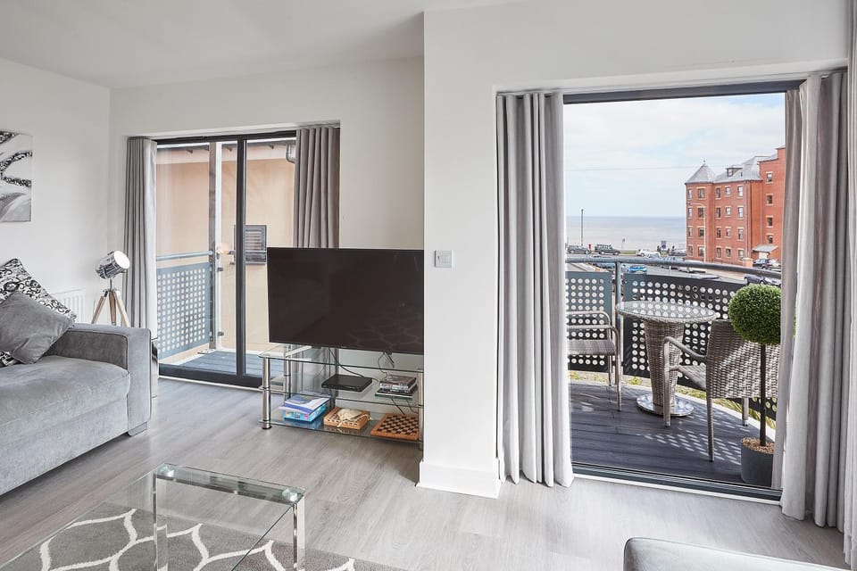 TV and multimedia, Living room, Seating area, Sea view