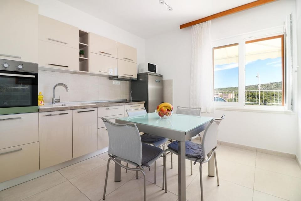 Apartment in Primosten with sea view, balcony, air conditioning, WiFi 5155-1 Apartment in Šibenik-Knin County, Croatia