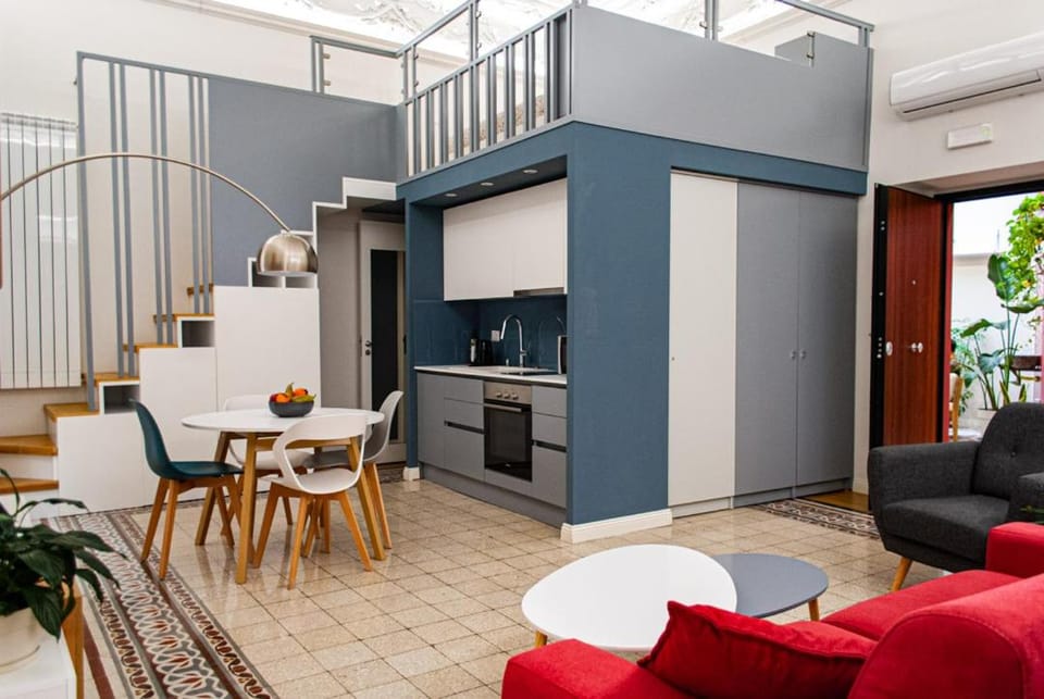 Balcony/Terrace, Kitchen or kitchenette, Living room, Seating area, Floor plan, Dining area, Lunch, minibar, pet friendly, stove